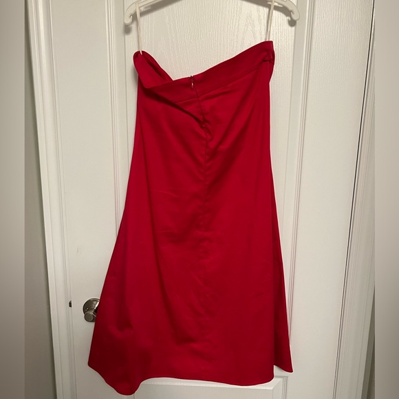 Girl Friday, strapless hot pink dress. Super cute and simple! - Picture 3 of 4